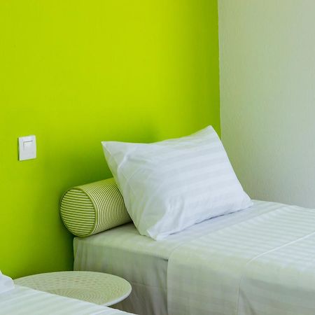 פוליכרונו Hestia Beachfront Villa מראה חיצוני תמונה